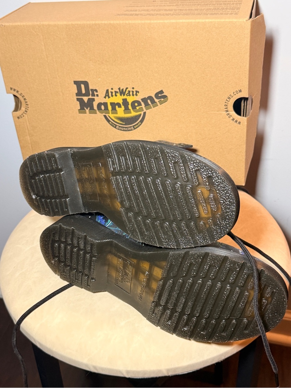 Dr. Martens Black Boots with Blue Floral Print Lace-Up NEVER WORN - Picture 3 of 7